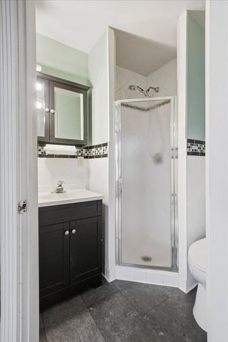 467 N 211 E, Valparaiso, IN 46383