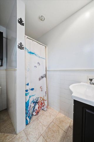 467 N 211 E, Valparaiso, IN 46383