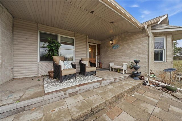 467 N 211 E, Valparaiso, IN 46383