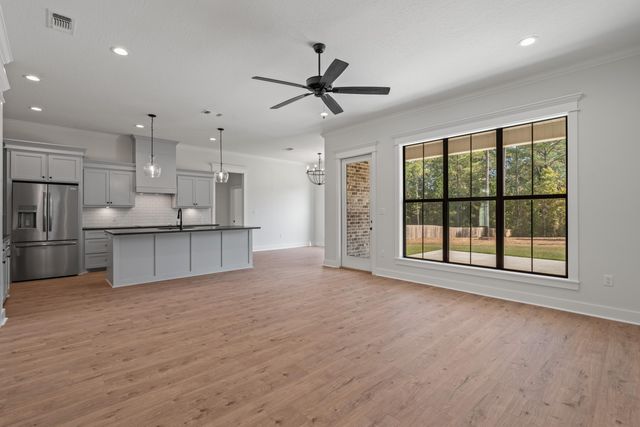 36 Sapphire Dr., Purvis, MS 39475