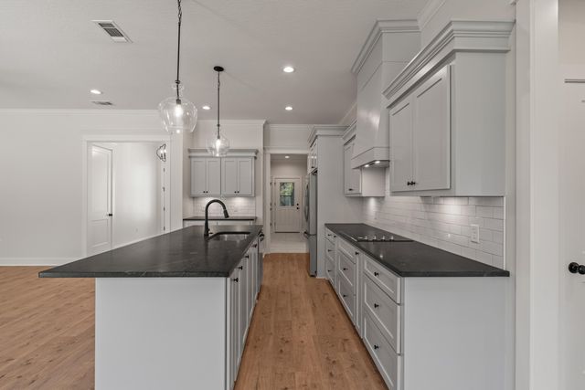 36 Sapphire Dr., Purvis, MS 39475