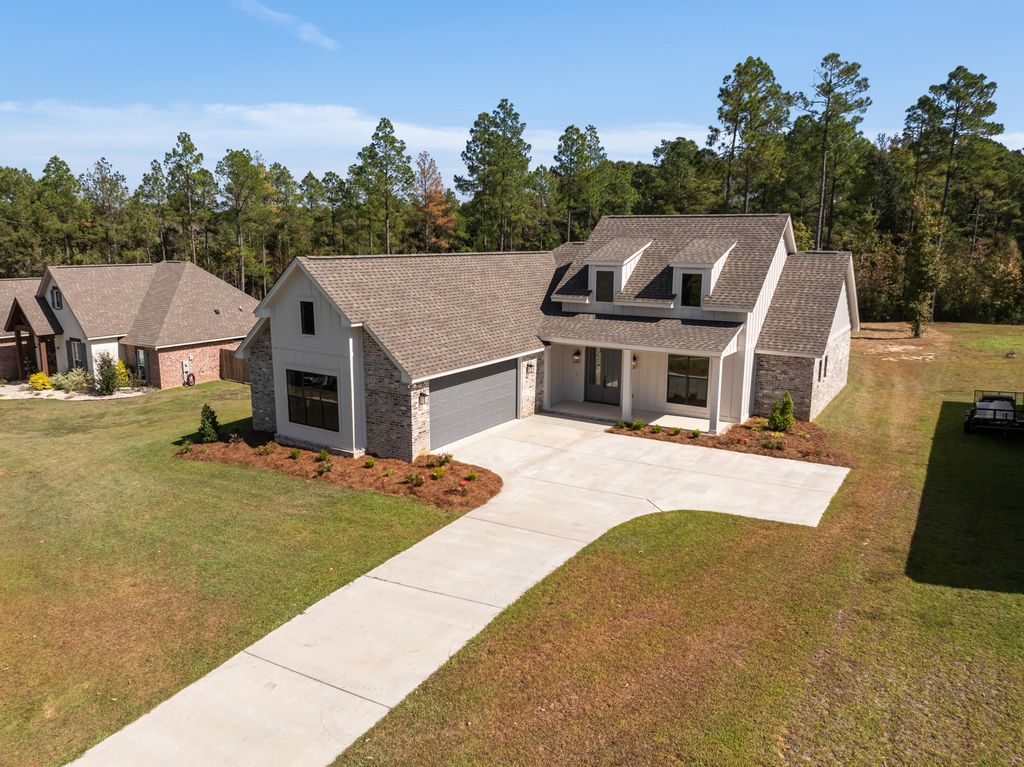 36 Sapphire Dr., Purvis, MS 39475
