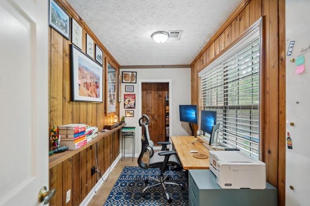 1372 Crooked Tree Court SW, Lilburn, GA 30047