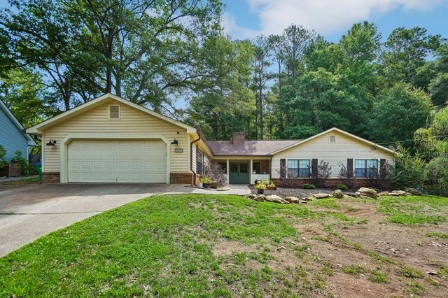 1372 Crooked Tree Court SW, Lilburn, GA 30047