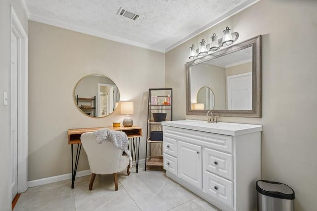 1372 Crooked Tree Court SW, Lilburn, GA 30047