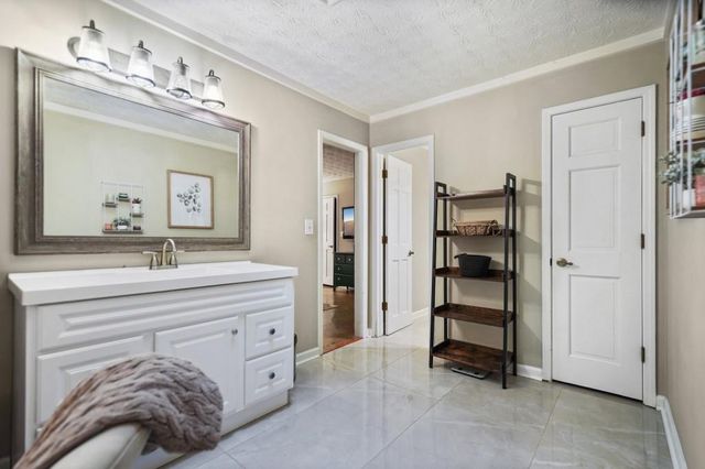 1372 Crooked Tree Court SW, Lilburn, GA 30047