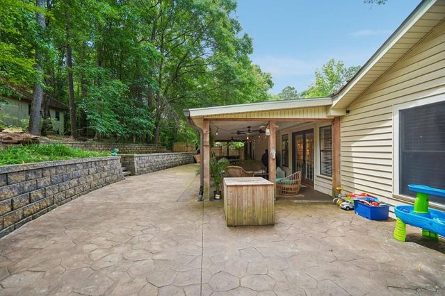 1372 Crooked Tree Court SW, Lilburn, GA 30047