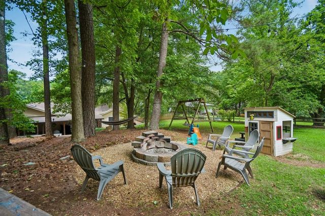 1372 Crooked Tree Court SW, Lilburn, GA 30047