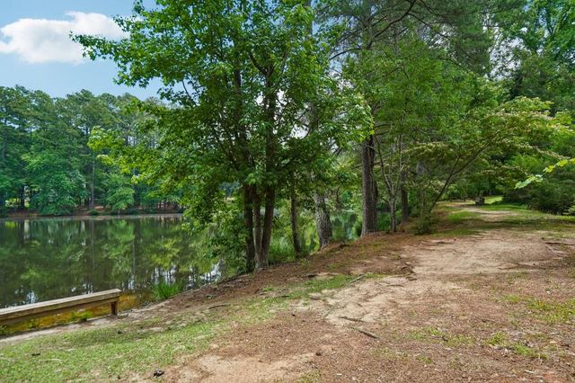 1372 Crooked Tree Court SW, Lilburn, GA 30047