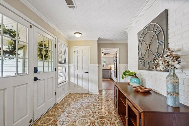1372 Crooked Tree Court SW, Lilburn, GA 30047