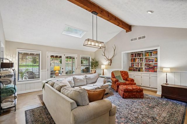 1372 Crooked Tree Court SW, Lilburn, GA 30047