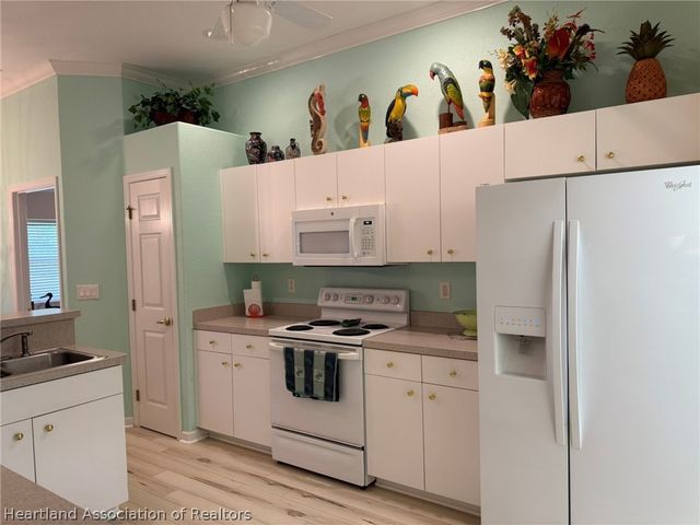 2052 Ashley Oaks Circle, Sebring, FL 33870