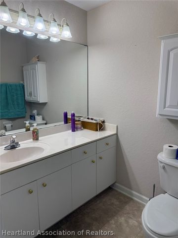 2052 Ashley Oaks Circle, Sebring, FL 33870