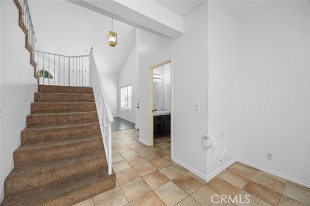 7527 Tampa Avenue 1, Reseda (los Angeles), CA 91335