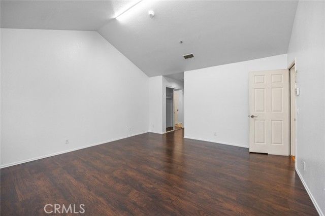 7527 Tampa Avenue 1, Reseda (los Angeles), CA 91335