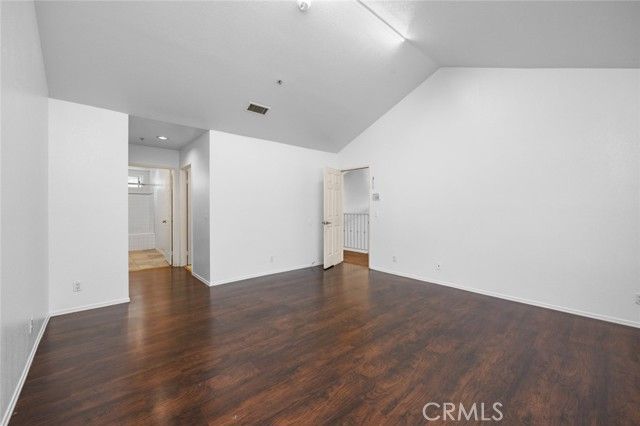 7527 Tampa Avenue 1, Reseda (los Angeles), CA 91335