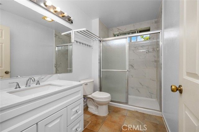 7527 Tampa Avenue 1, Reseda (los Angeles), CA 91335