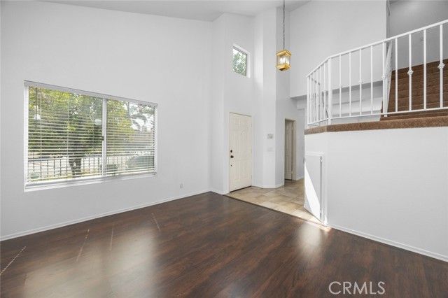 7527 Tampa Avenue 1, Reseda (los Angeles), CA 91335