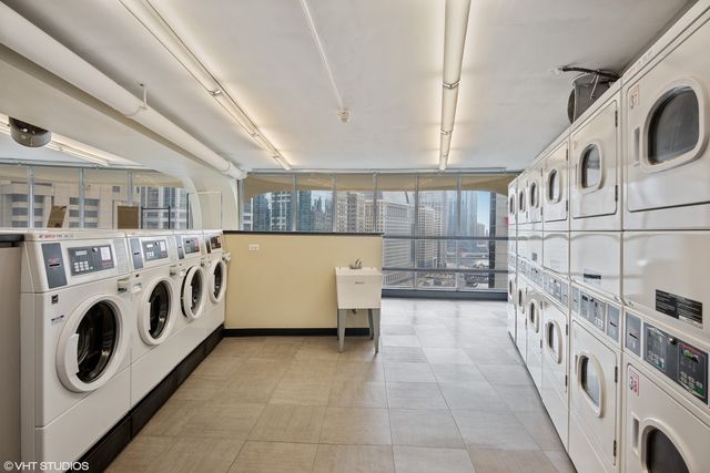 300 N State Street 2535, Chicago, IL 60654