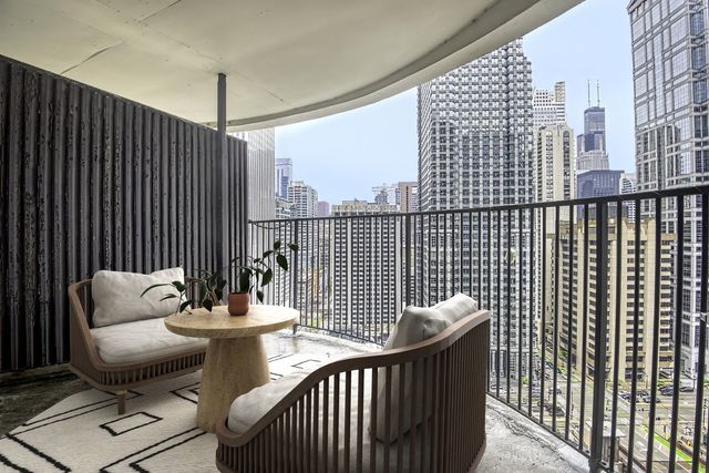 300 N State Street 2535, Chicago, IL 60654