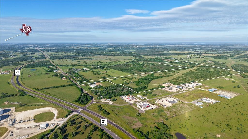 +/-165 AC E Sh-21, Bryan, TX 77808 — exterior