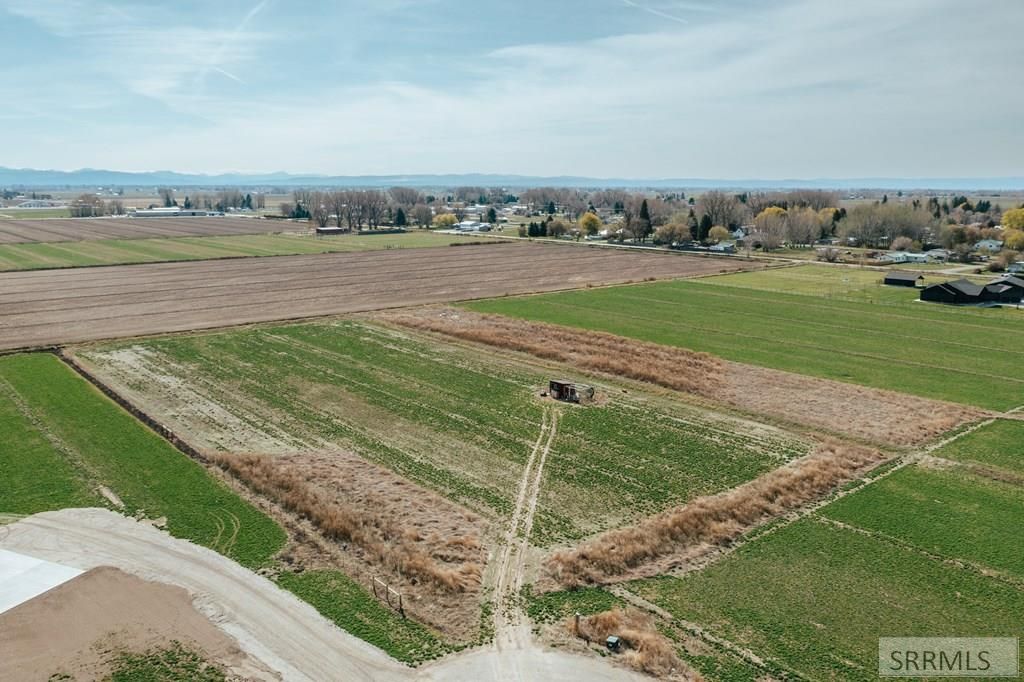 Image 5 of property listing at Lot 3 Country Lane, Lewisville, ID 83431