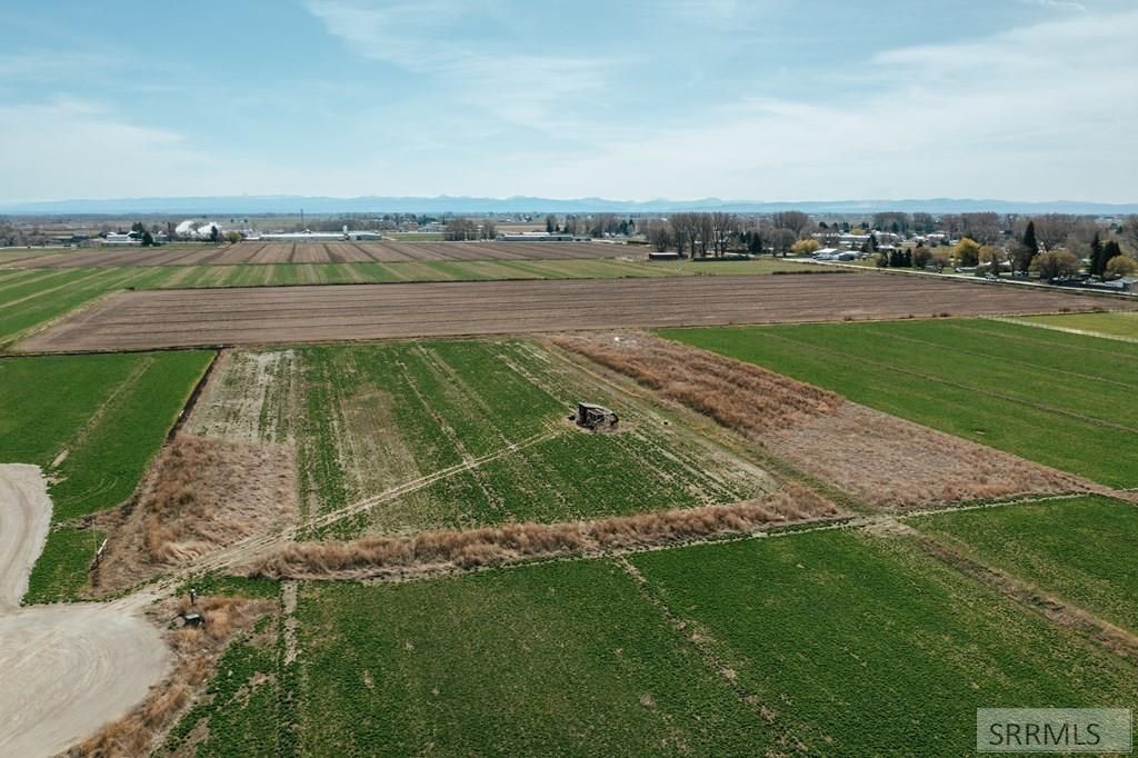 Image 6 of property listing at Lot 3 Country Lane, Lewisville, ID 83431