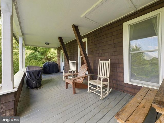 17673 SABILLASVILLE RD, Sabillasville, MD 21780