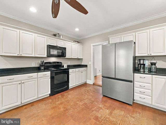 17673 SABILLASVILLE RD, Sabillasville, MD 21780