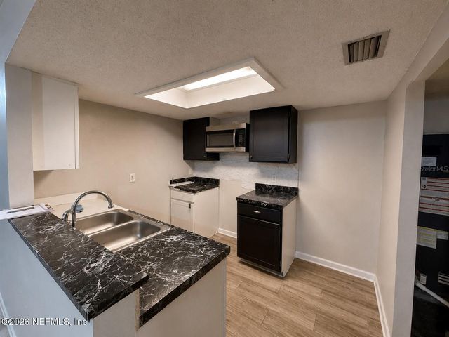 8565 WINDYPINE Lane, Jacksonville, FL 32244