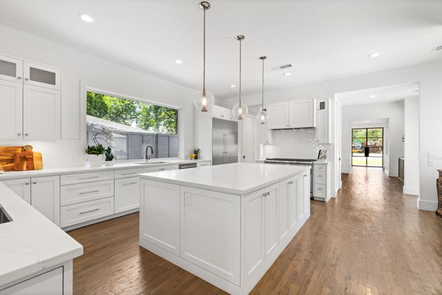 6243 Churchill Way, Dallas, TX 75230