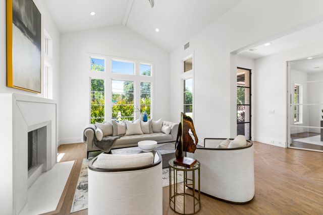 6243 Churchill Way, Dallas, TX 75230