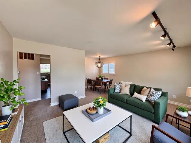 17132 Walter Street, Lansing, IL 60438