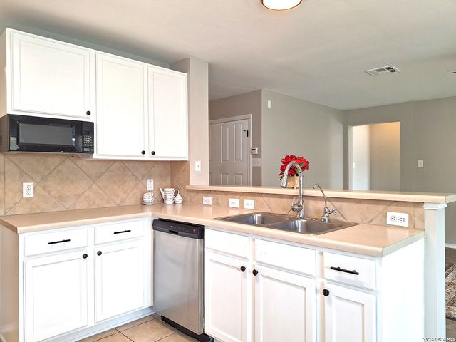 3588 TILDEN TRL, New Braunfels, TX 78132