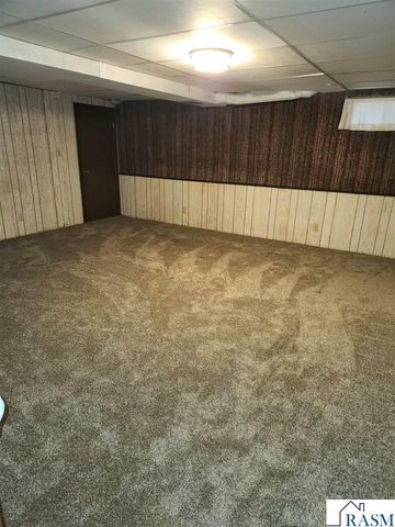 20 Camelot Drive, Mankato, MN 56001