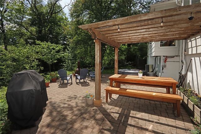 4 Morton Road, Dewitt, NY 13214