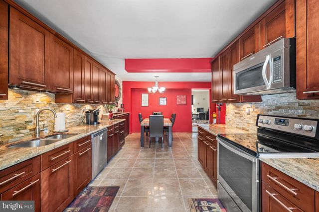 1429 BITTERSWEET DRIVE, Blackwood, NJ 08012