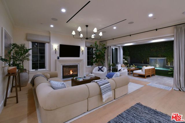 416 21st Place, Santa Monica, CA 90402