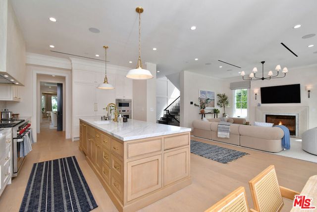 416 21st Place, Santa Monica, CA 90402