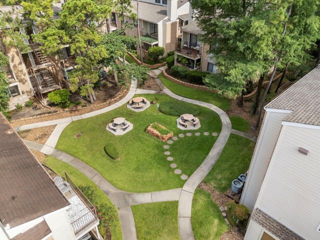 3500 Tangle Brush Drive 139, The Woodlands, TX 77381