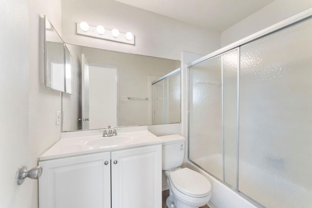 3500 Tangle Brush Drive 139, The Woodlands, TX 77381