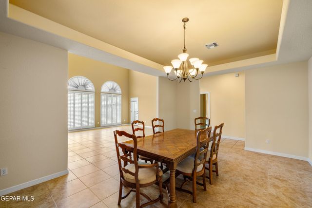 1536 VIA APPIA Street, El Paso, TX 79912