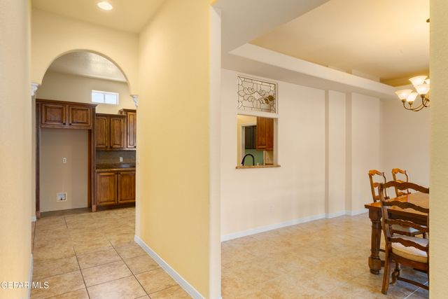 1536 VIA APPIA Street, El Paso, TX 79912