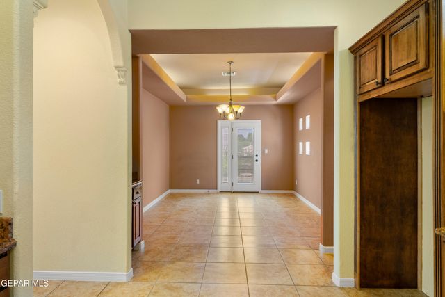 1536 VIA APPIA Street, El Paso, TX 79912