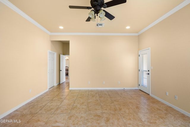1536 VIA APPIA Street, El Paso, TX 79912