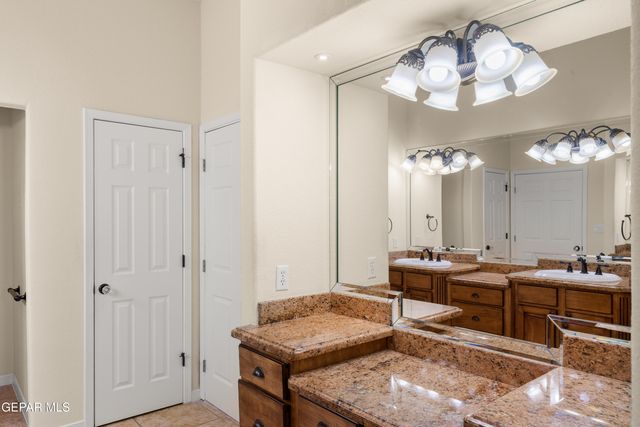1536 VIA APPIA Street, El Paso, TX 79912