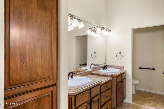 1536 VIA APPIA Street, El Paso, TX 79912