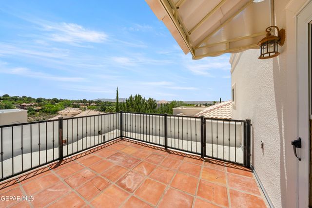 1536 VIA APPIA Street, El Paso, TX 79912