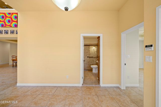 1536 VIA APPIA Street, El Paso, TX 79912