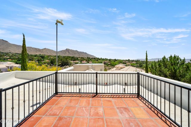 1536 VIA APPIA Street, El Paso, TX 79912